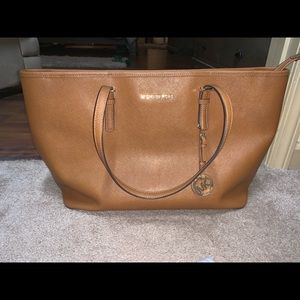 Brown Michael Kors tote bag!